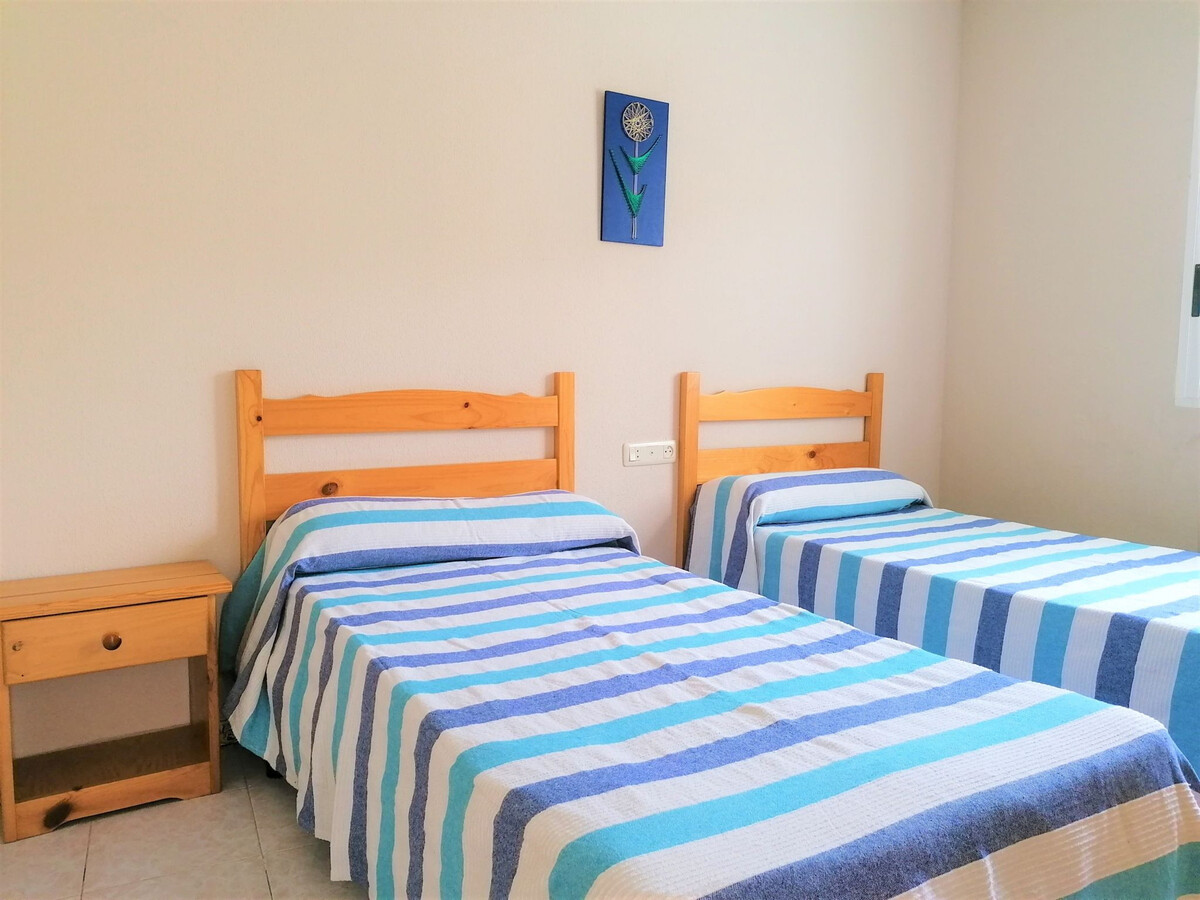 Appartement 45 m² avec terrasse, piscine et parking - Photo 17