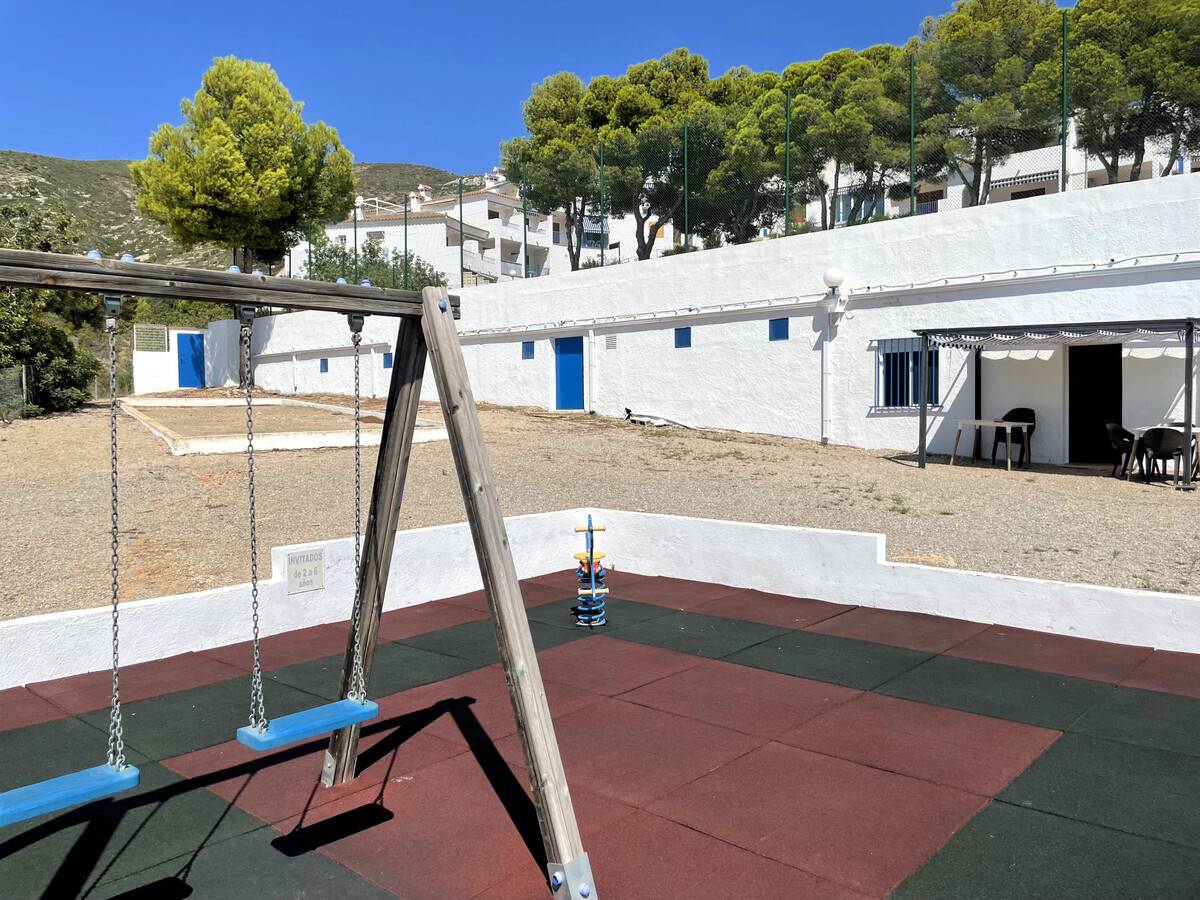 Appartement 45 m² avec terrasse, piscine et parking - Photo 25