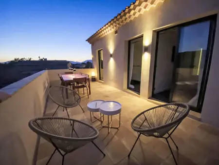 Location appartement à Saint Tropez, Nice View 120m2 4 Bedroom Apartment