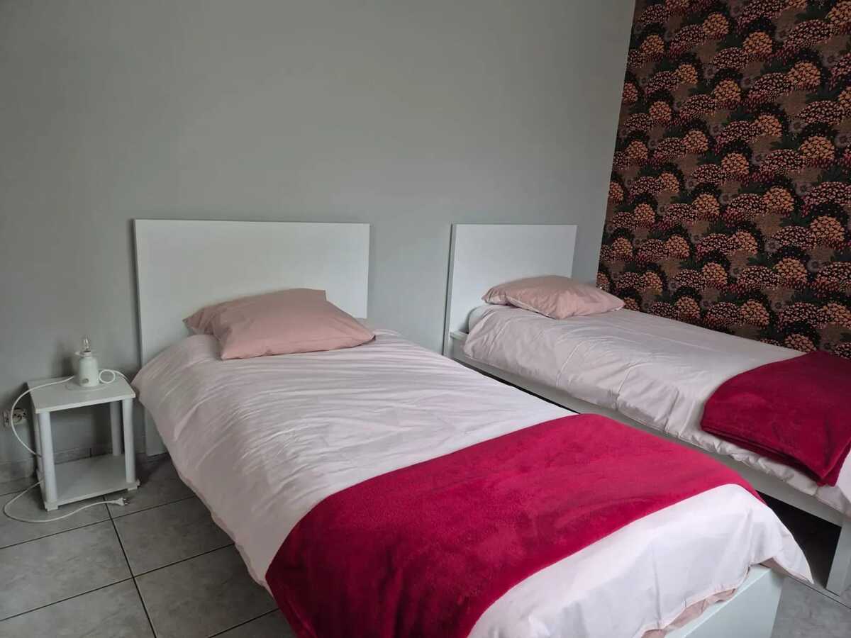 Maison 80 m² Saint-Hilaire-de-Chaléons, jardin & terrasse - Photo 5