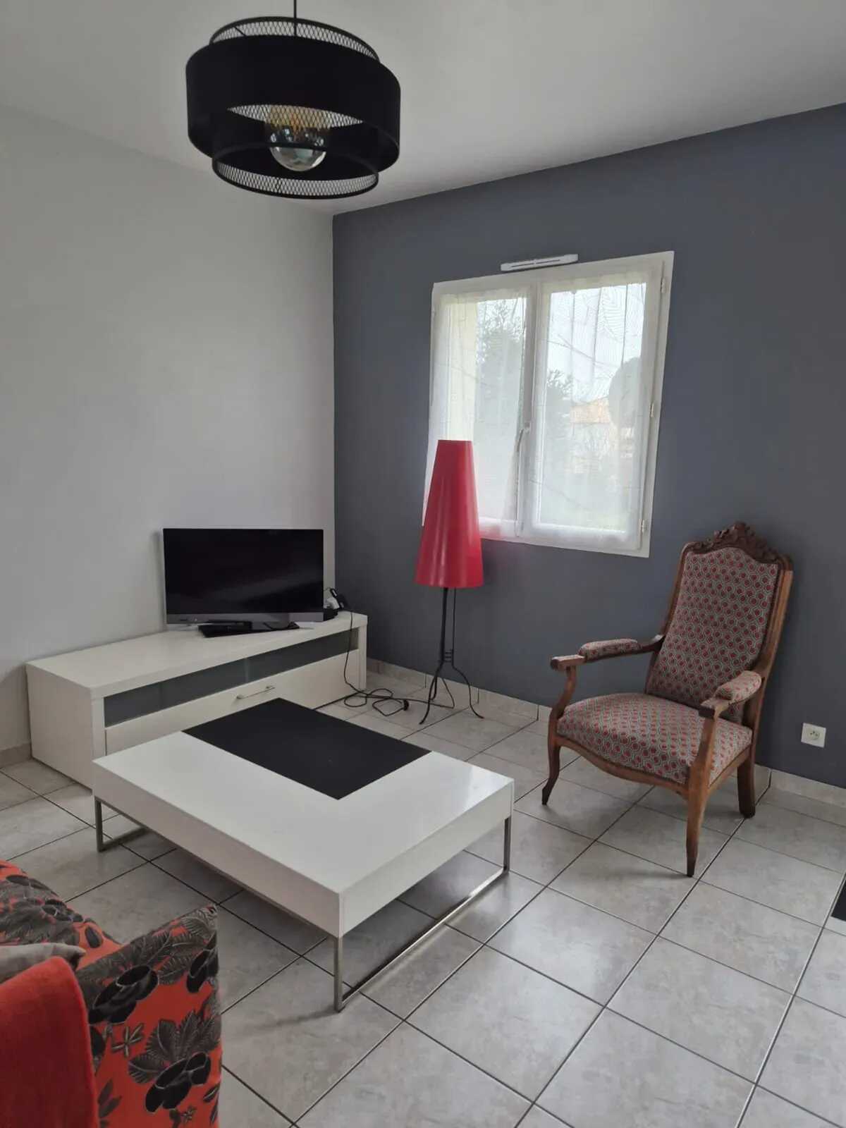 Maison 80 m² Saint-Hilaire-de-Chaléons, jardin & terrasse - Photo 9