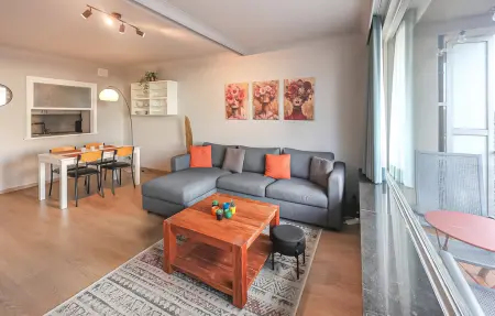 Appartement 4 personnes avec balcon à 20 m de la plage, Ostende : photo 2