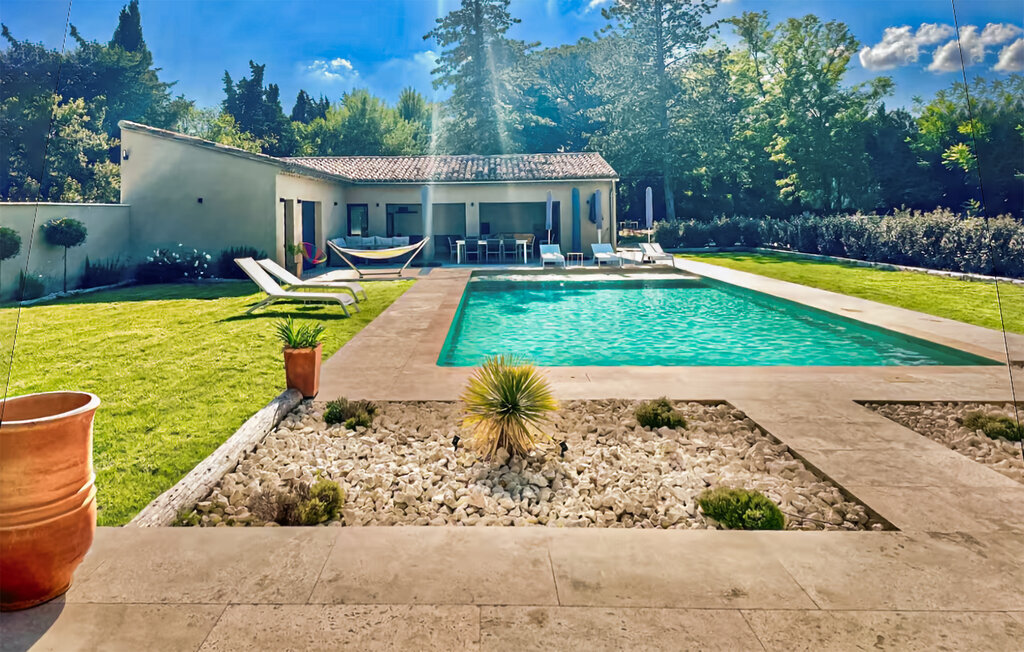 Maison provençale 14 personnes, 2 piscines et pool house - Photo 1