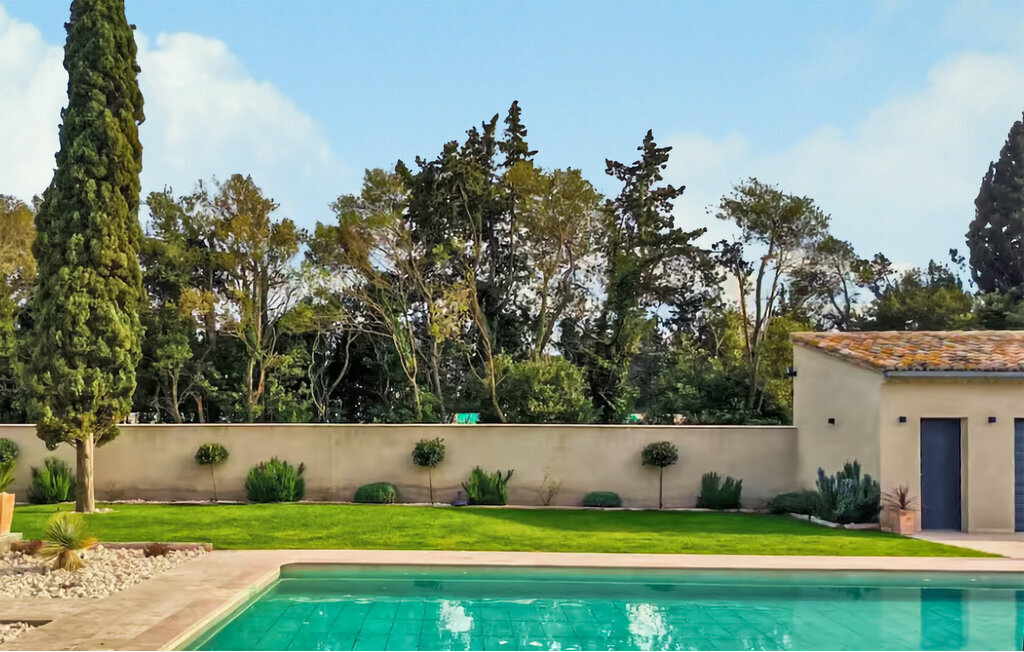 Maison provençale 14 personnes, 2 piscines et pool house - Photo 11