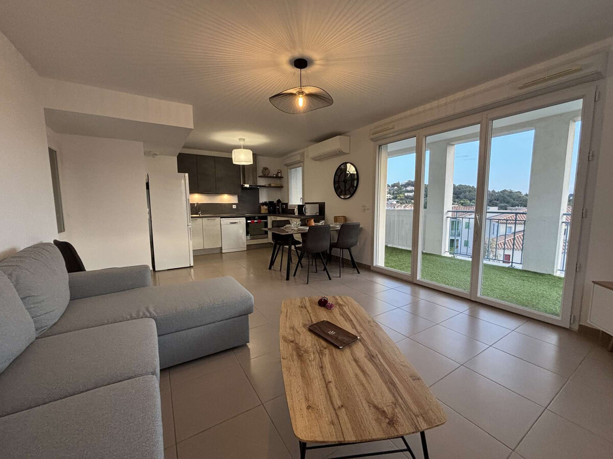 Appartement 3 pièces climatisé, terrasse 13m² - Cavalaire - Photo 13