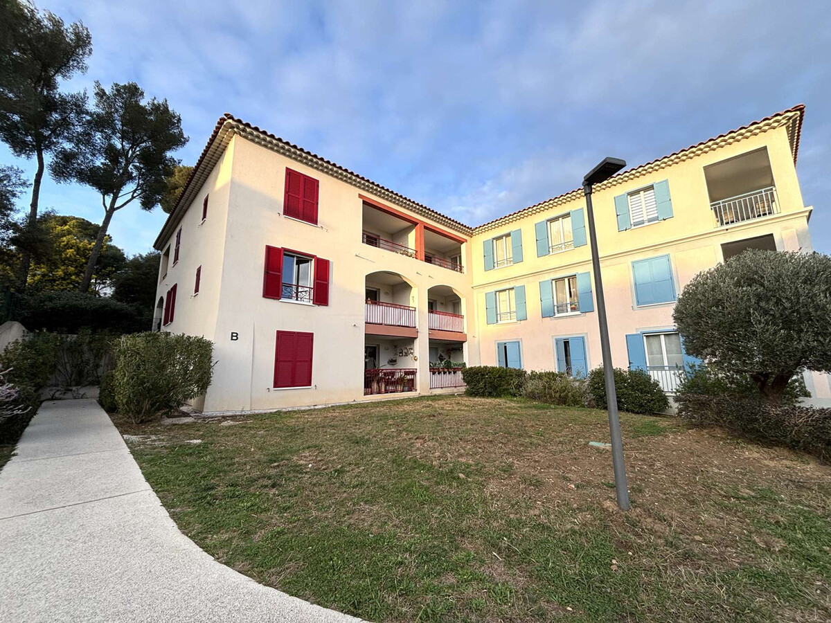 Appartement 3 pièces climatisé, terrasse 13m² - Cavalaire - Photo 19