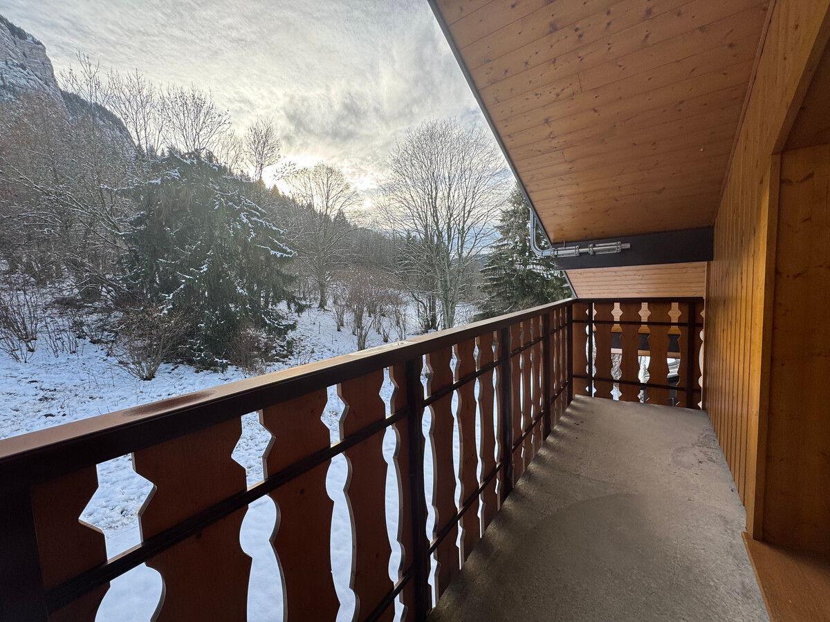 Appartement 40 m² à Thollon-les-Mémises, parking privé - Photo 8