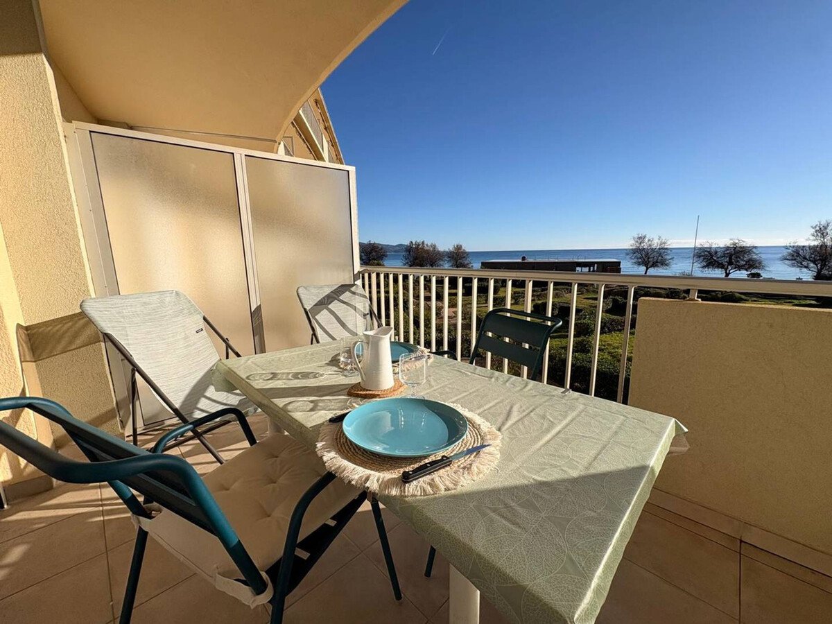 Appartement bord de mer au Lavandou, terrasse vue mer - Photo 6