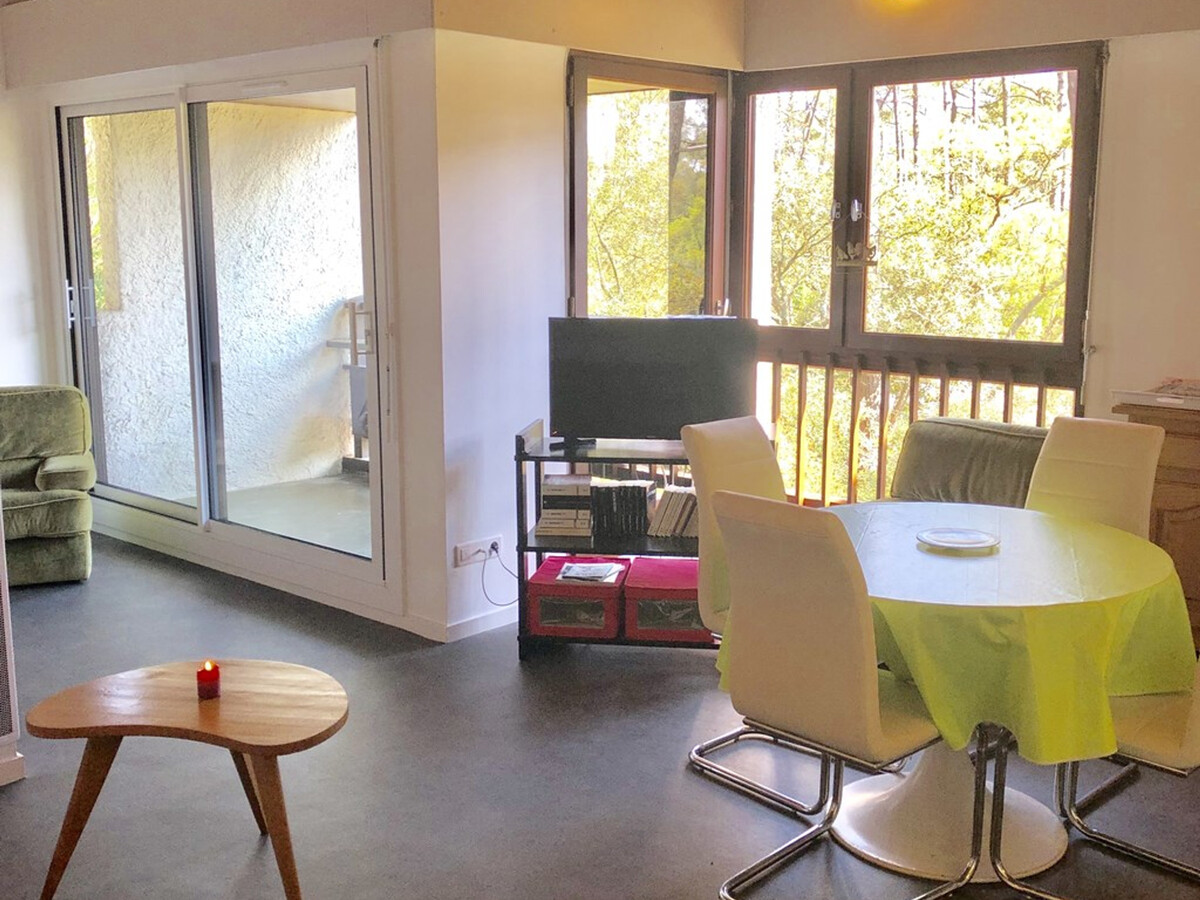 Appartement 5 pers. vue pinède près plage Bourdaines - Photo 10