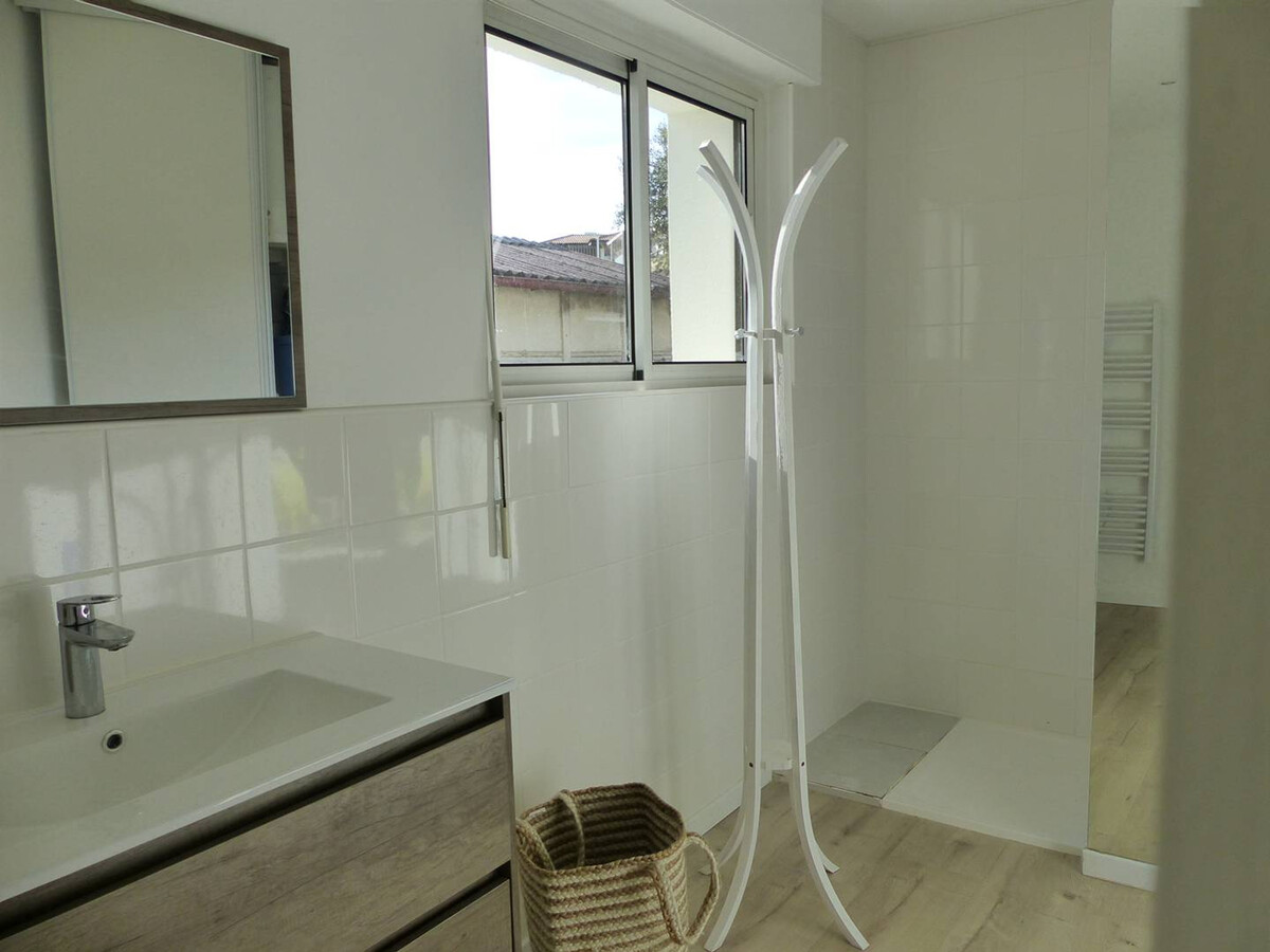 Villa Paul à Hossegor : 2 chambres, accès plage à pied - Photo 10