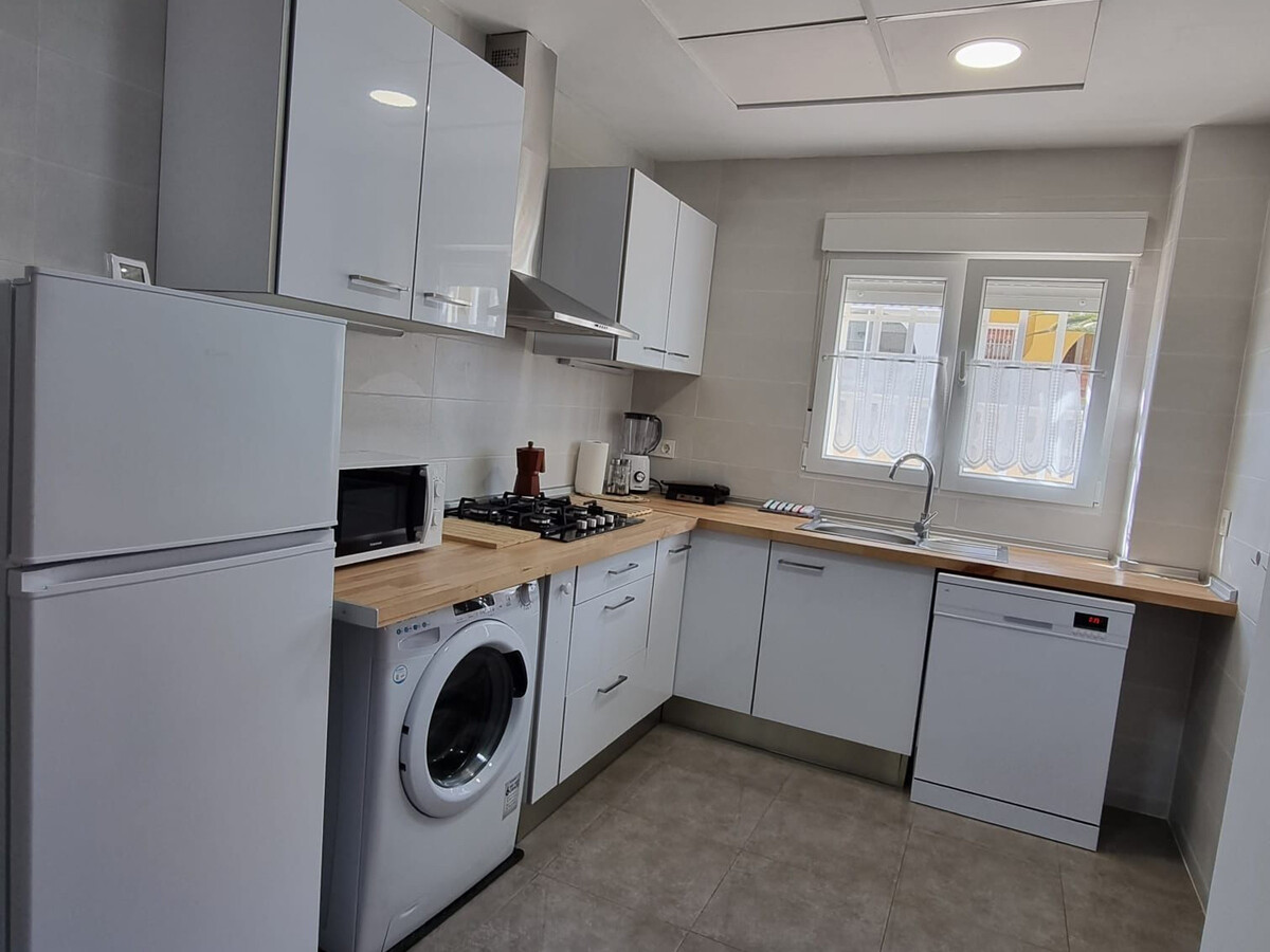 Appartement rénové 2 chambres, terrasse 14m² près plage Xeraco - Photo 18