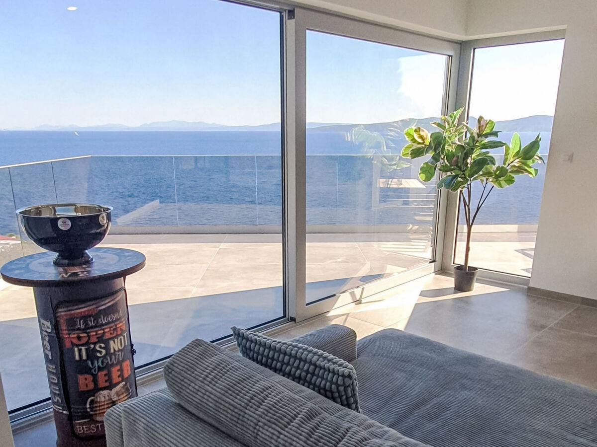 Maison Sun à Omiš : piscine privée & vue mer - Photo 12