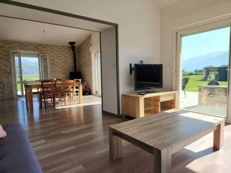 Maison avec piscine privée et cheminée à Arenthon, 10 personnes : photo 5