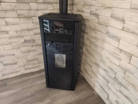 Maison avec piscine privée et cheminée à Arenthon, 10 personnes : photo 9