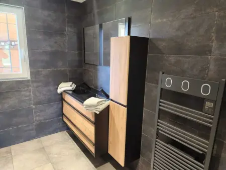 Maison avec piscine privée et cheminée à Arenthon, 10 personnes : photo 44