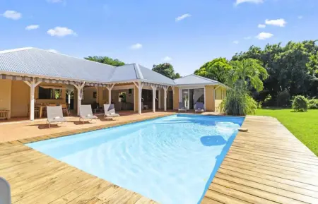Location villa à Saint François, Villa avec Piscine Privée à Saint-François