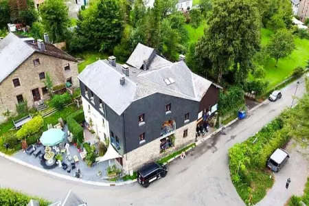 Location maison à Bouillon, Maison acceptant les chiens avec sauna