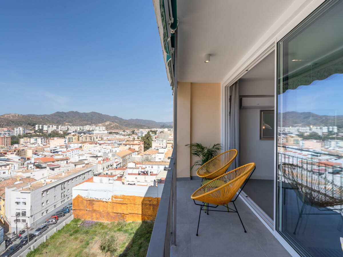 Appartement 3 chambres, terrasse et ascenseur à Málaga - Photo 2