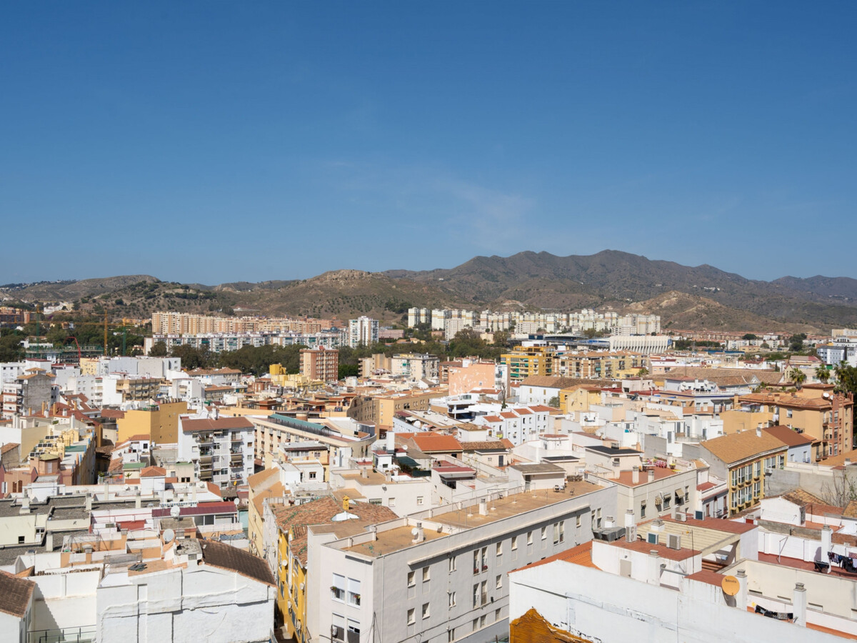 Appartement 3 chambres, terrasse et ascenseur à Málaga - Photo 25