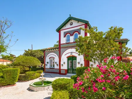 Villa spacieuse avec piscine, jardin et barbecue, idéale pour familles et amis à Malaga - Photo 3