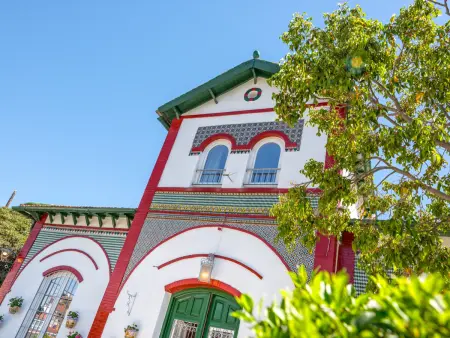 Villa spacieuse avec piscine, jardin et barbecue, idéale pour familles et amis à Malaga - Photo 4
