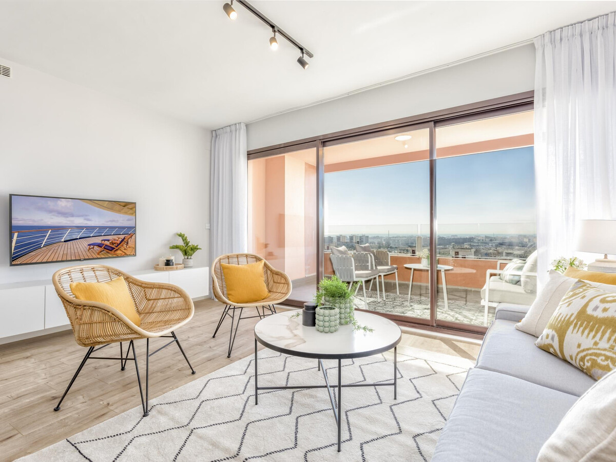 Appartement 100 m² Málaga : 3 chambres, terrasse, piscine - Photo 2