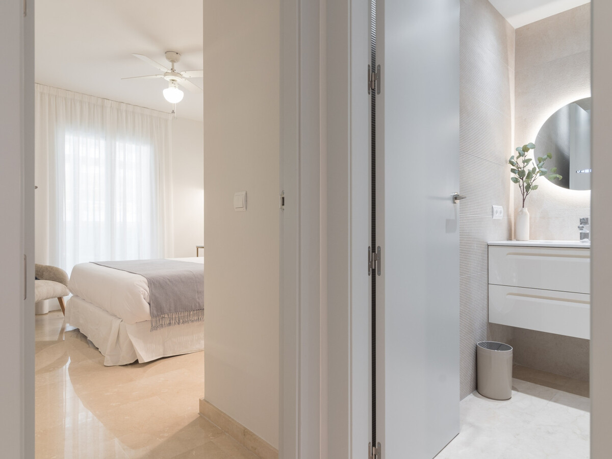 Appart 1 ch, 50 m² avec piscine saisonnière à Málaga - Photo 12