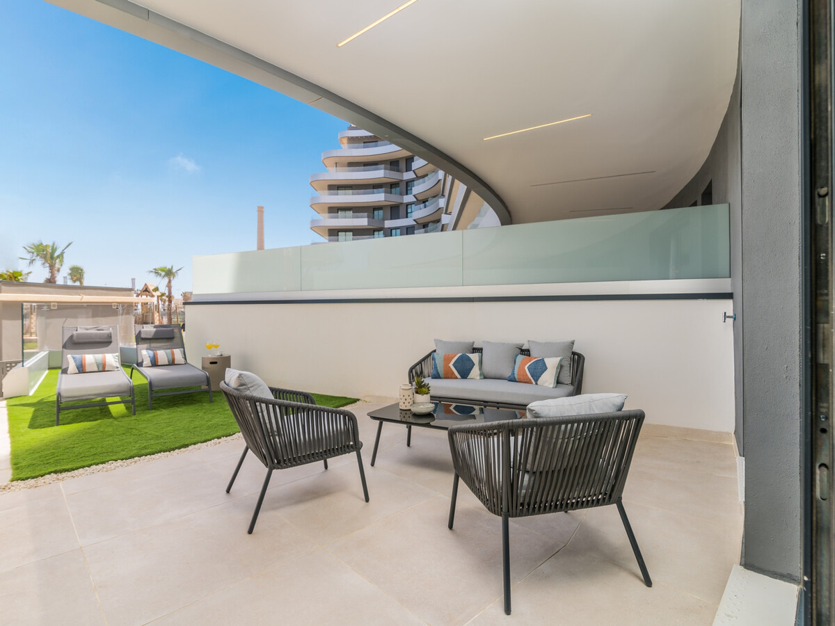 Appartement 80 m² à Málaga : terrasse, parking couvert, 2 chambres - Photo 2