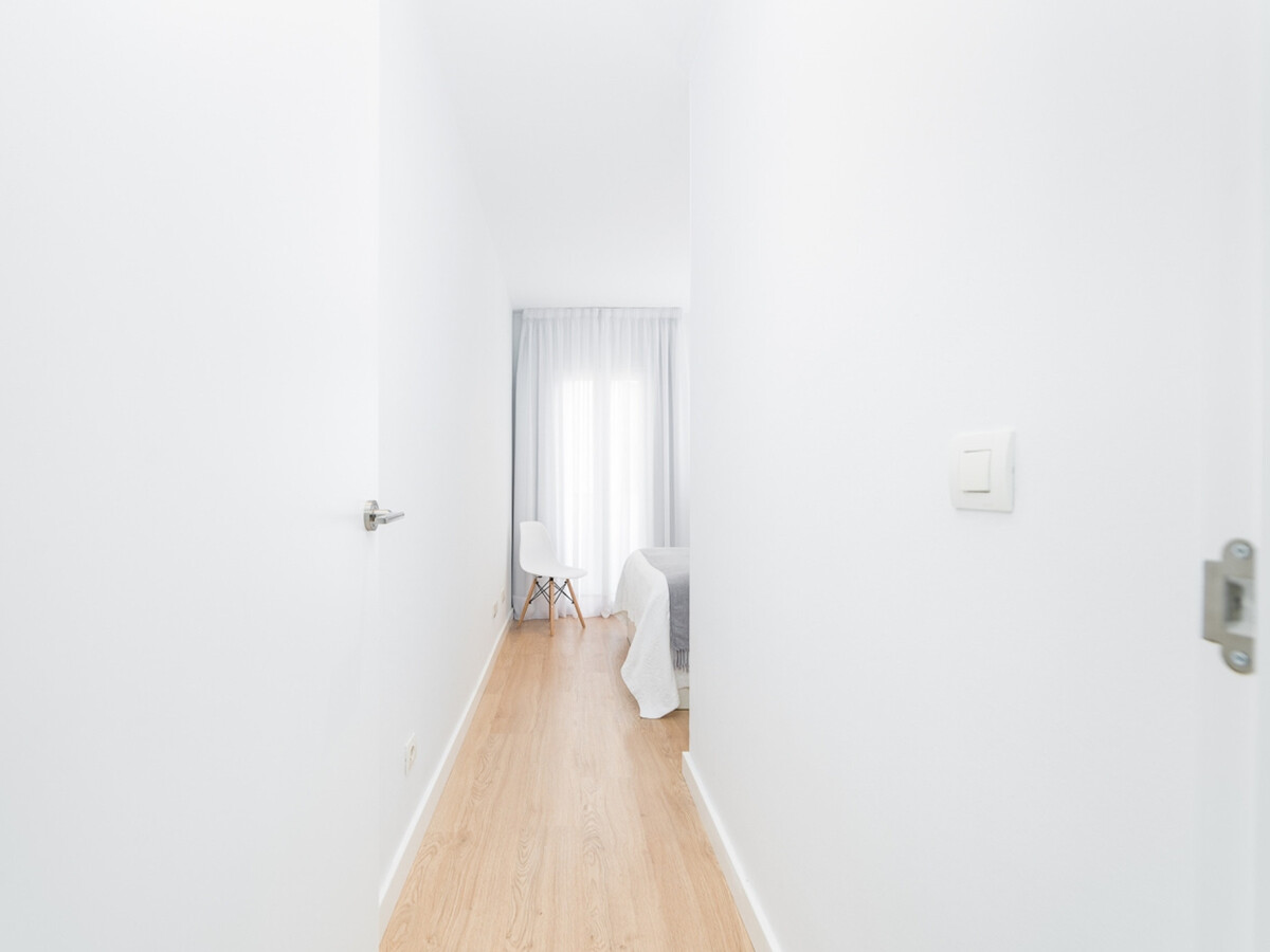 Appartement T3 rénové 100 m² avec terrasse, Málaga centre - Photo 6