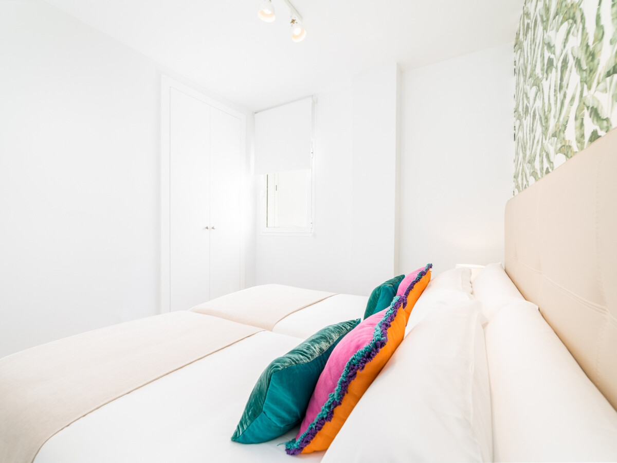 Appartement T3 rénové 100 m² avec terrasse, Málaga centre - Photo 14