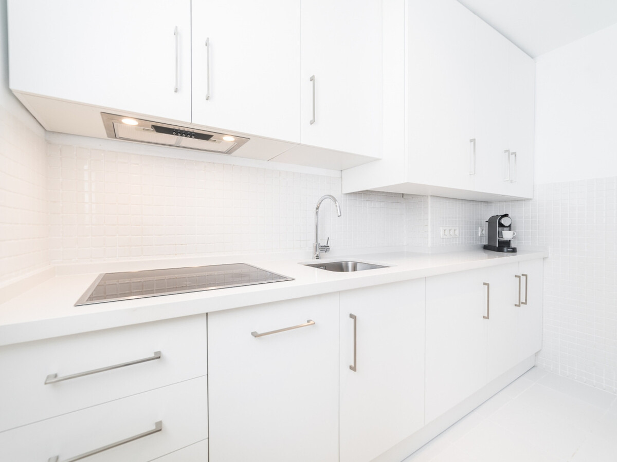 Appartement T3 rénové 100 m² avec terrasse, Málaga centre - Photo 18