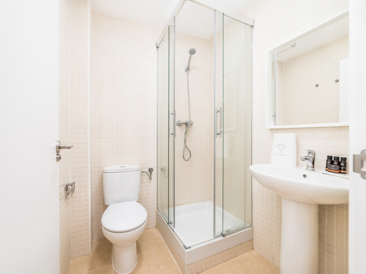 Appartement T3 rénové 100 m² avec terrasse, Málaga centre - Photo 19
