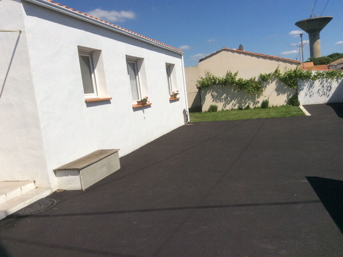 Gîte 6 personnes avec cour, terrasse et barbecue - Photo 13