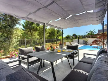 Villa Flavia, maison 4 chambres avec piscine à Medulin : photo 4