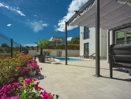 Villa Flavia, maison 4 chambres avec piscine à Medulin : photo 6
