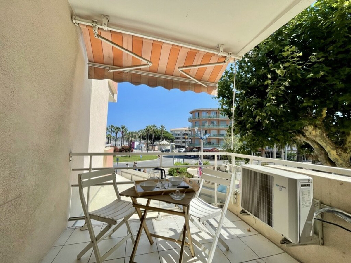 Appartement climatisé 100 m de la mer à Cavalaire - Photo 1