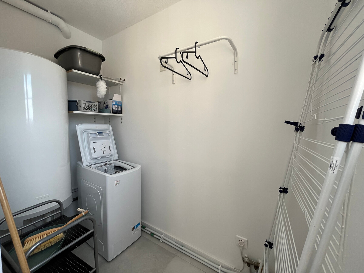 T3 rénové près des Thermes avec balcon et piscine - Photo 22