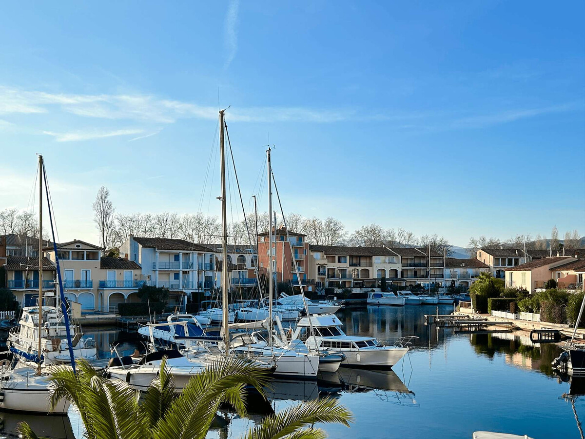 Appartement 2 chambres, place principale Port Grimaud - Photo 2