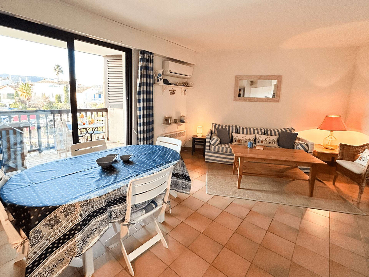 Appartement 2 chambres, place principale Port Grimaud - Photo 3