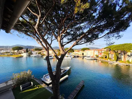 Appartement rénové vue canaux à Port Grimaud : photo 3