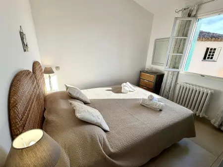 Appartement rénové vue canaux à Port Grimaud : photo 15