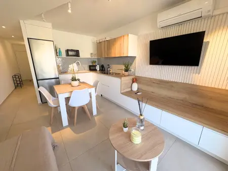 Appartement 1 chambre avec terrasse canal à Port Grimaud : photo 4