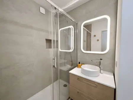 Appartement 1 chambre avec terrasse canal à Port Grimaud : photo 8
