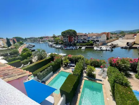 Maison 4 chambres Port Grimaud avec piscine et amarrage : photo 16