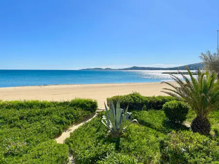 Studio en bord de mer avec parking à Port Grimaud : photo 2
