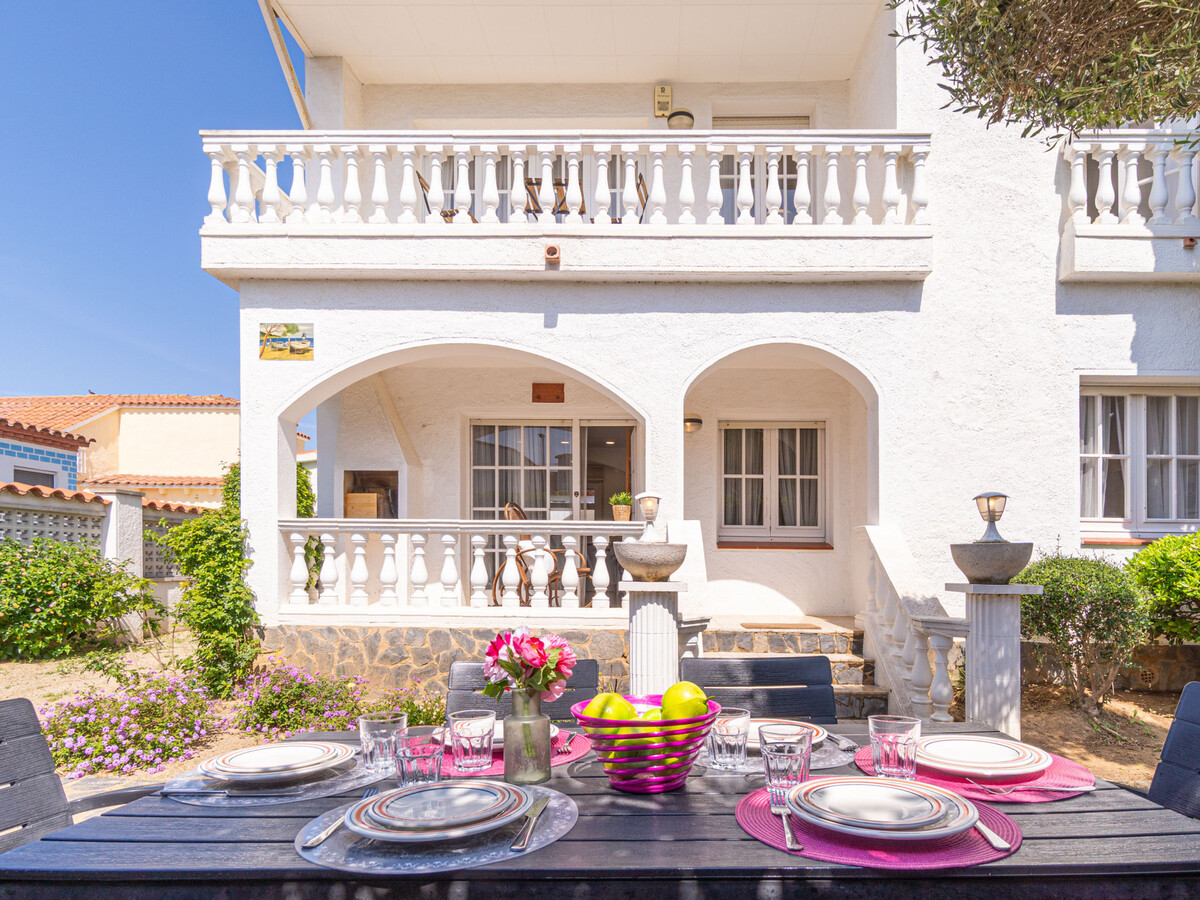 Villa 3 chambres Empuriabrava, 150m de la plage - Photo 1