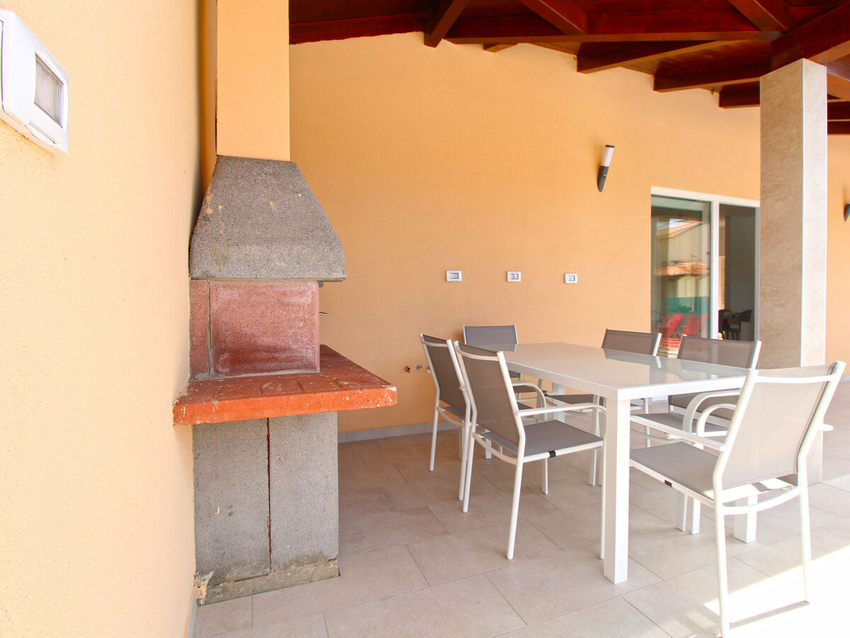 Maison 8 lits à Valbandon, 130m² avec piscine - Photo 4