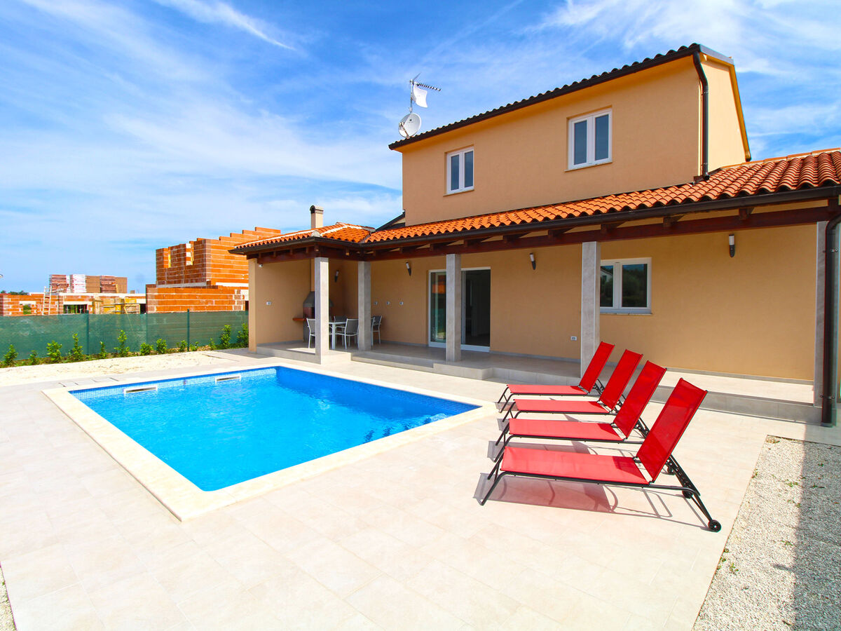 Maison 8 lits à Valbandon, 130m² avec piscine - Photo 5