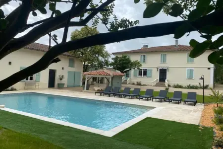 Location maison à Barry d'Islemade, Charmante escapade à la campagne avec piscine