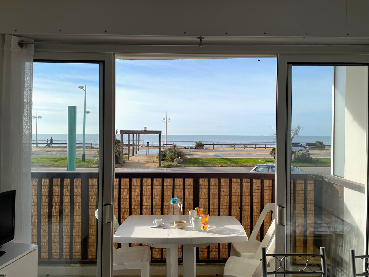 Studio 25m² rez-de-chaussée vue mer avec balcon - Photo 1